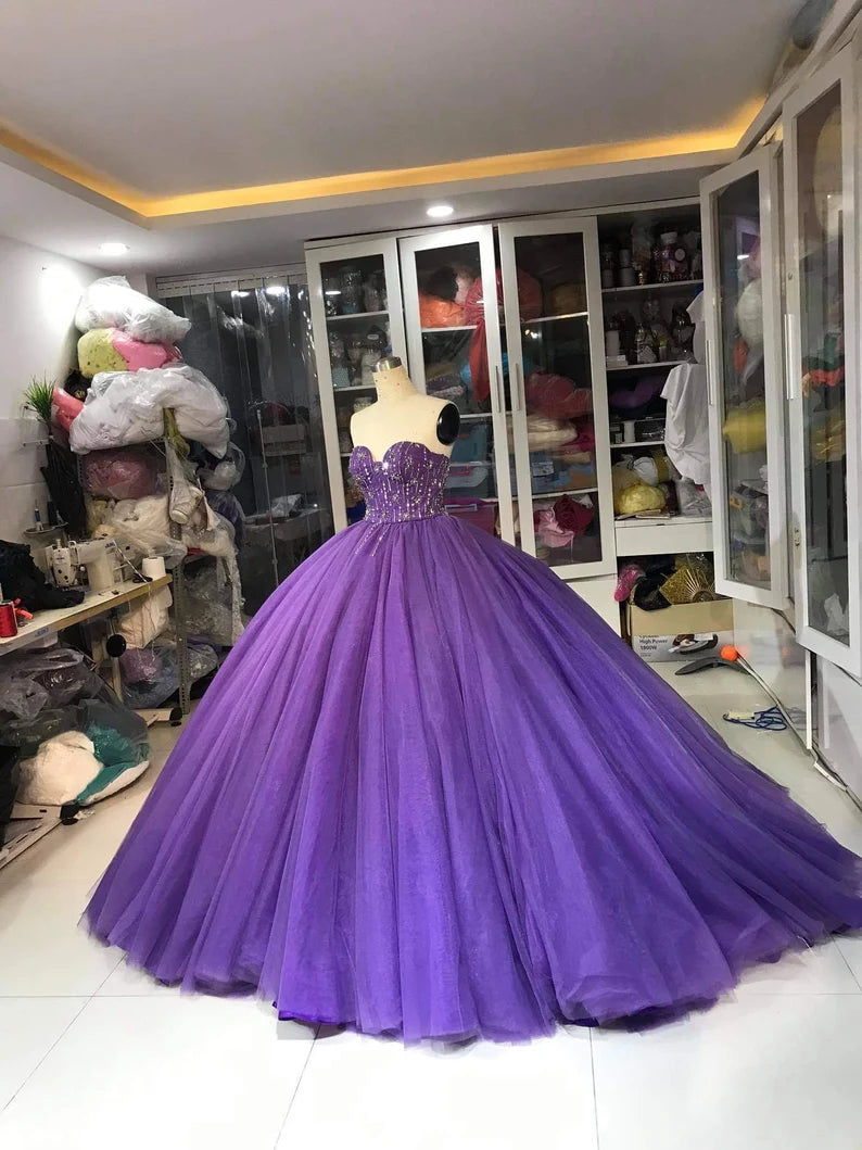 Lila Wunderschöne Exquisite Perlen Lange Tüll Mode Ballkleid Abendkleid gh3568