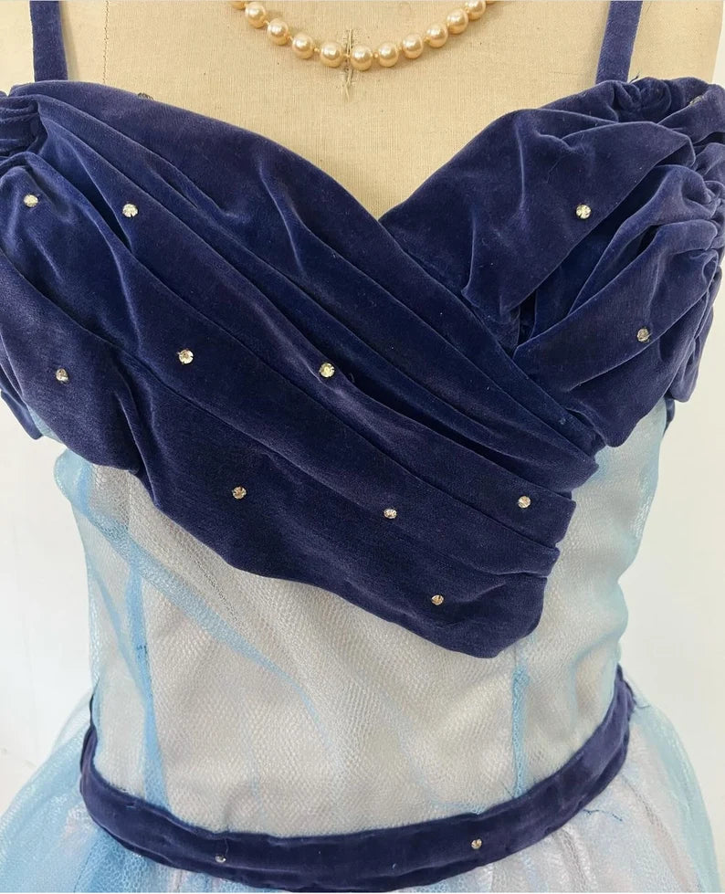Robe de soirée longue en tulle bleu mignon doux délicat avec bretelles spaghetti perlées gh3488