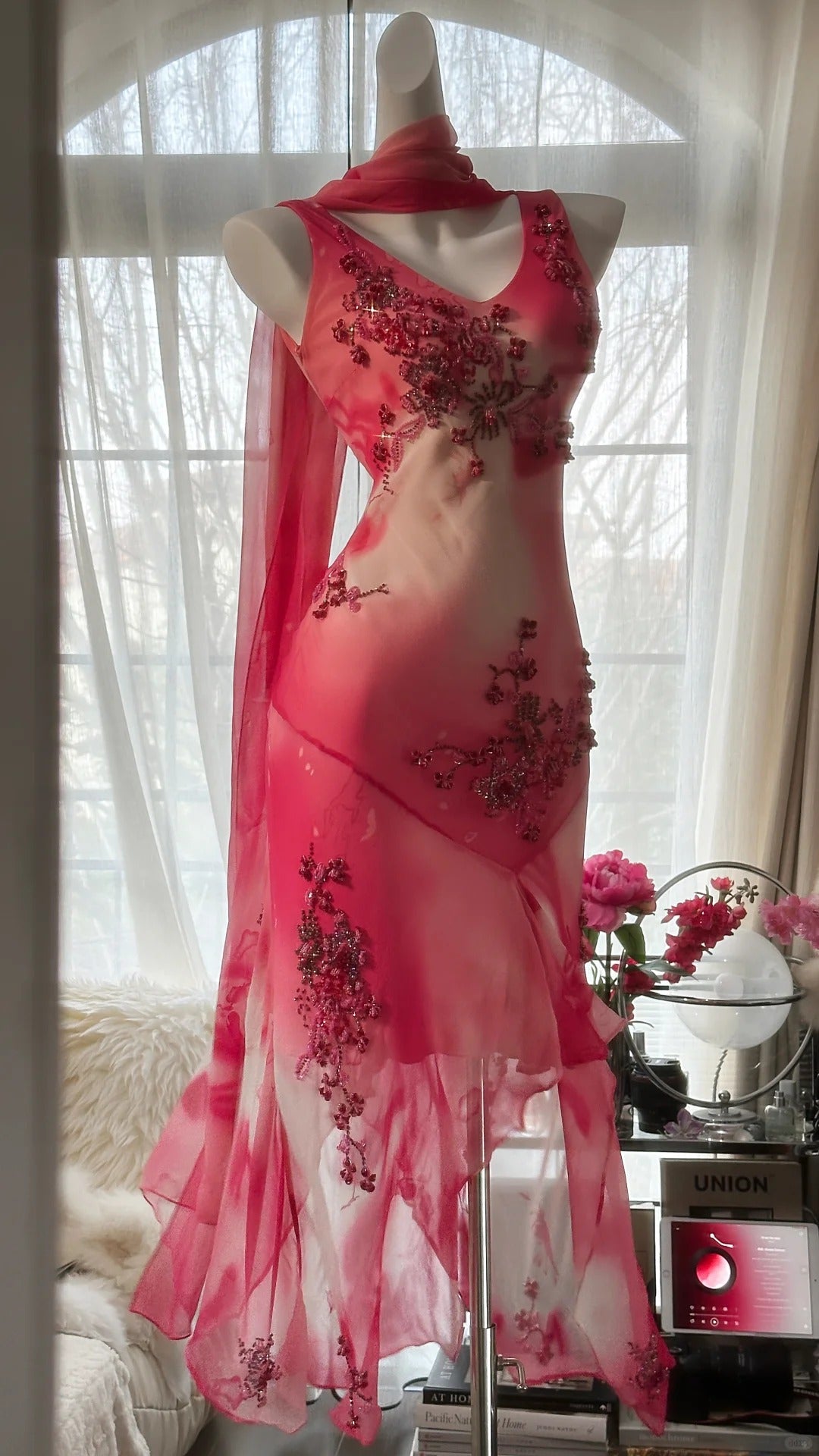 Rosa Wunderschöne Elegante Romantische Exquisite Perlen Blühende Lange Chiffon Ballkleid Abendkleid Geburtstag/Hochzeit Gast Party Kleid gh4018