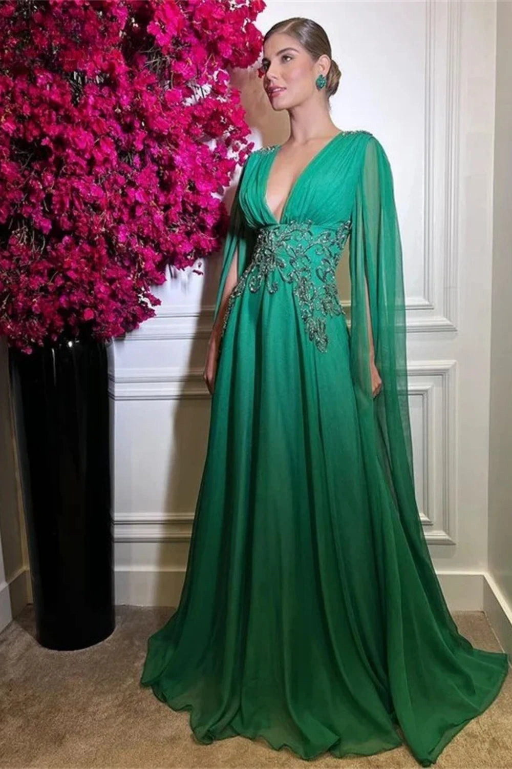 girlhomeshops-Grünes, langärmeliges Abendkleid mit schimmerndem Chiffon und tiefem V-Ausschnitt gh6263
