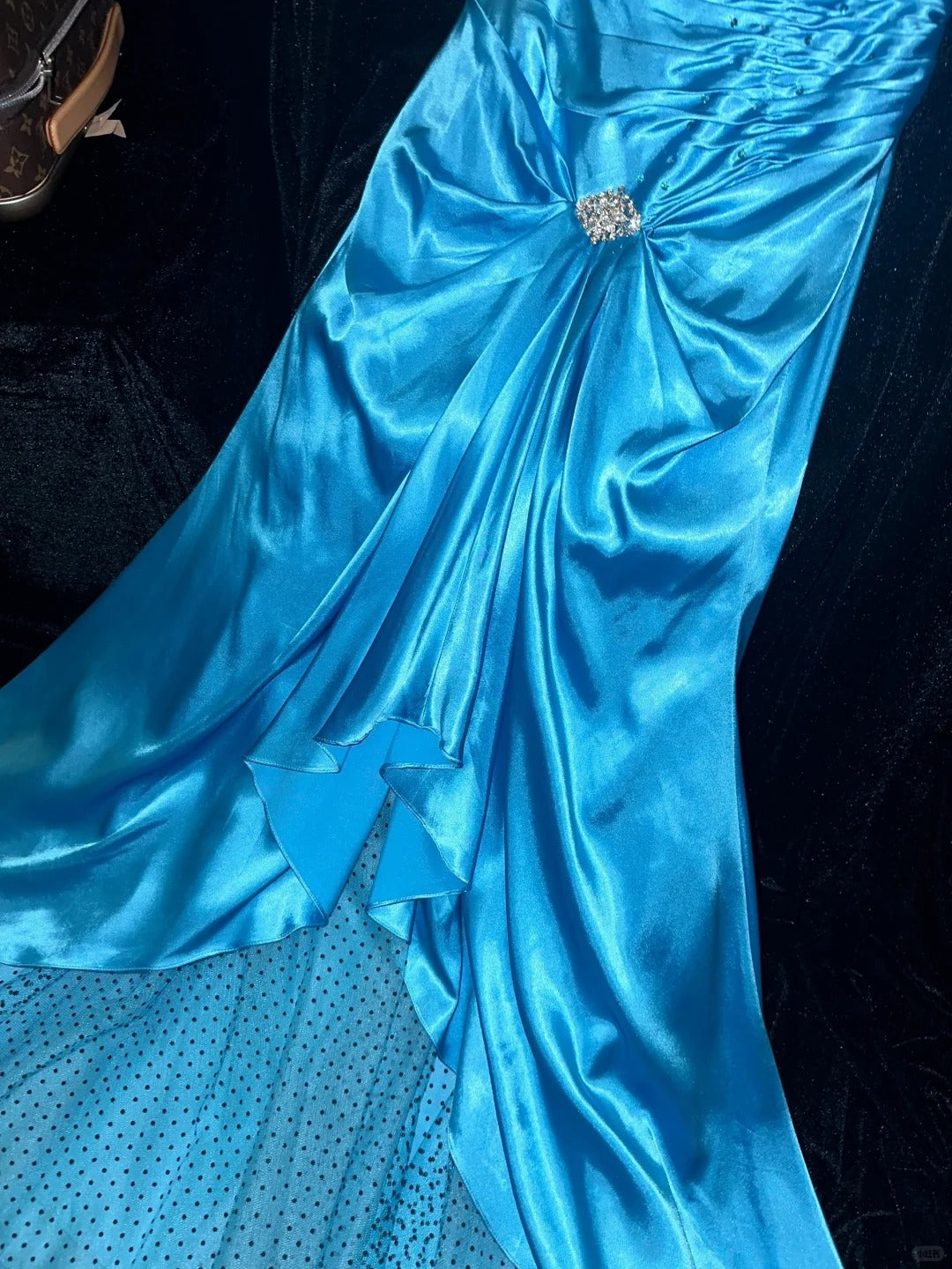 Robe de soirée longue en satin bleu avec strass, magnifique robe de soirée, robe d'anniversaire, gh4457