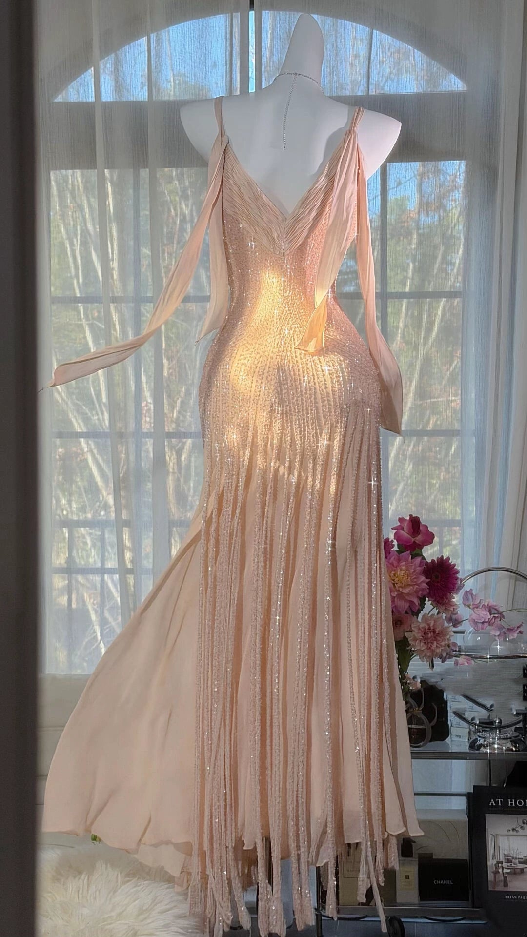 Elegantes, langes, rosafarbenes Tüllkleid mit Schimmer gh7075
