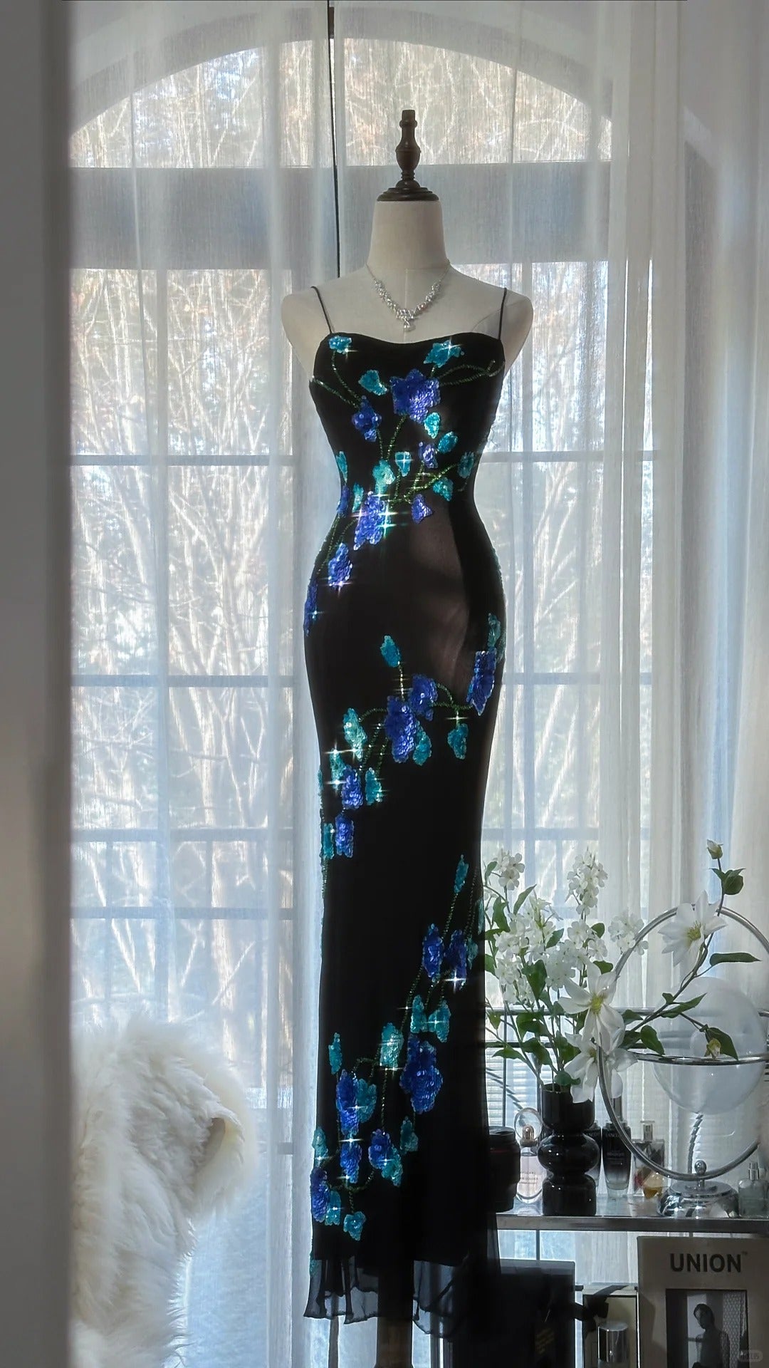 Schwarzes romantisches elegantes zartes blaues Blumenperlen-Lang-Chiffon-Ballkleid-Abendkleid-Geburtstags-Urlaubs-Hochzeitsgast-Partykleid-Abschlussballkleid gh4010