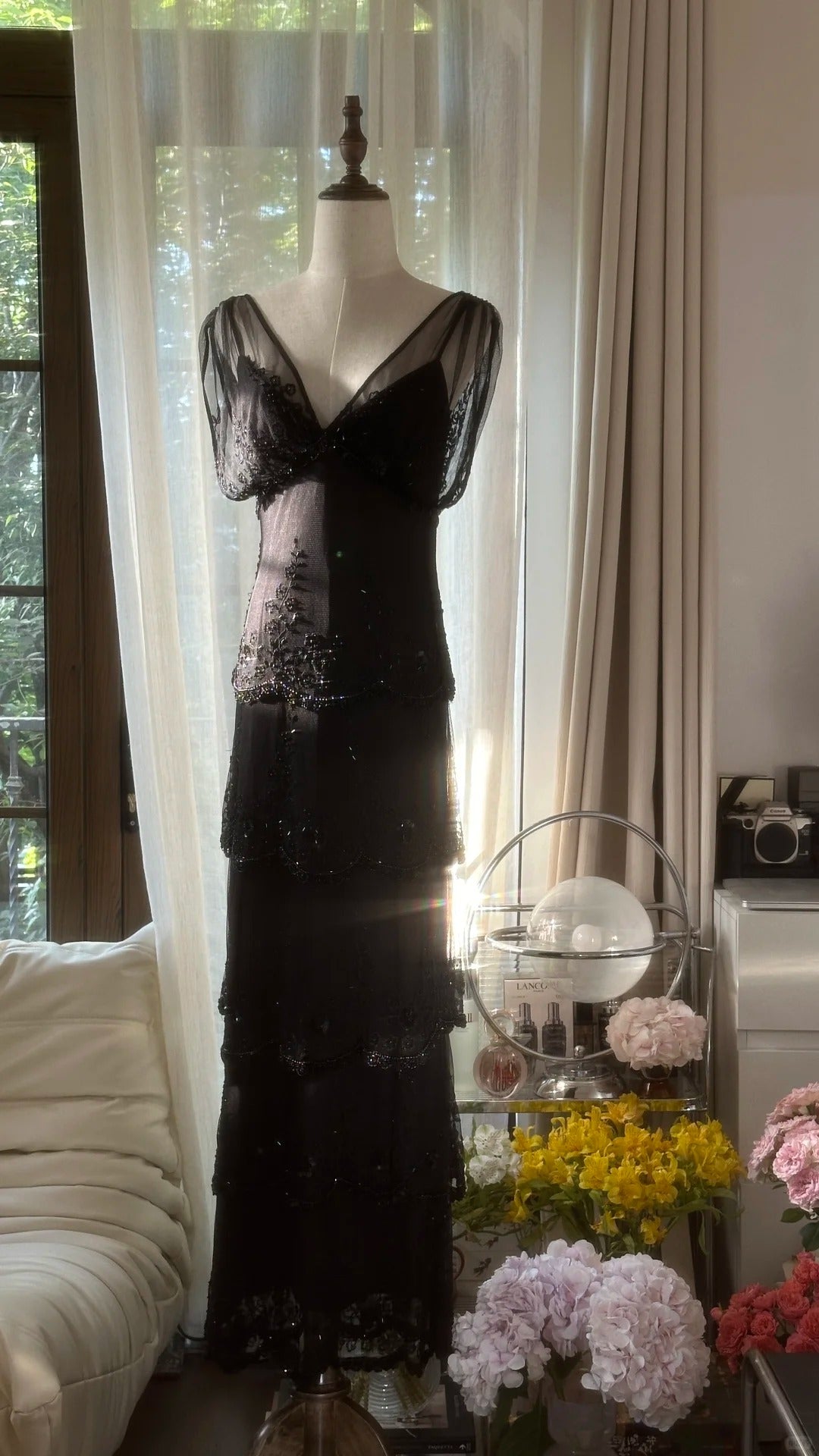 Robe de soirée longue en mousseline de soie, élégante et perlée, noire, à volants, gh4751