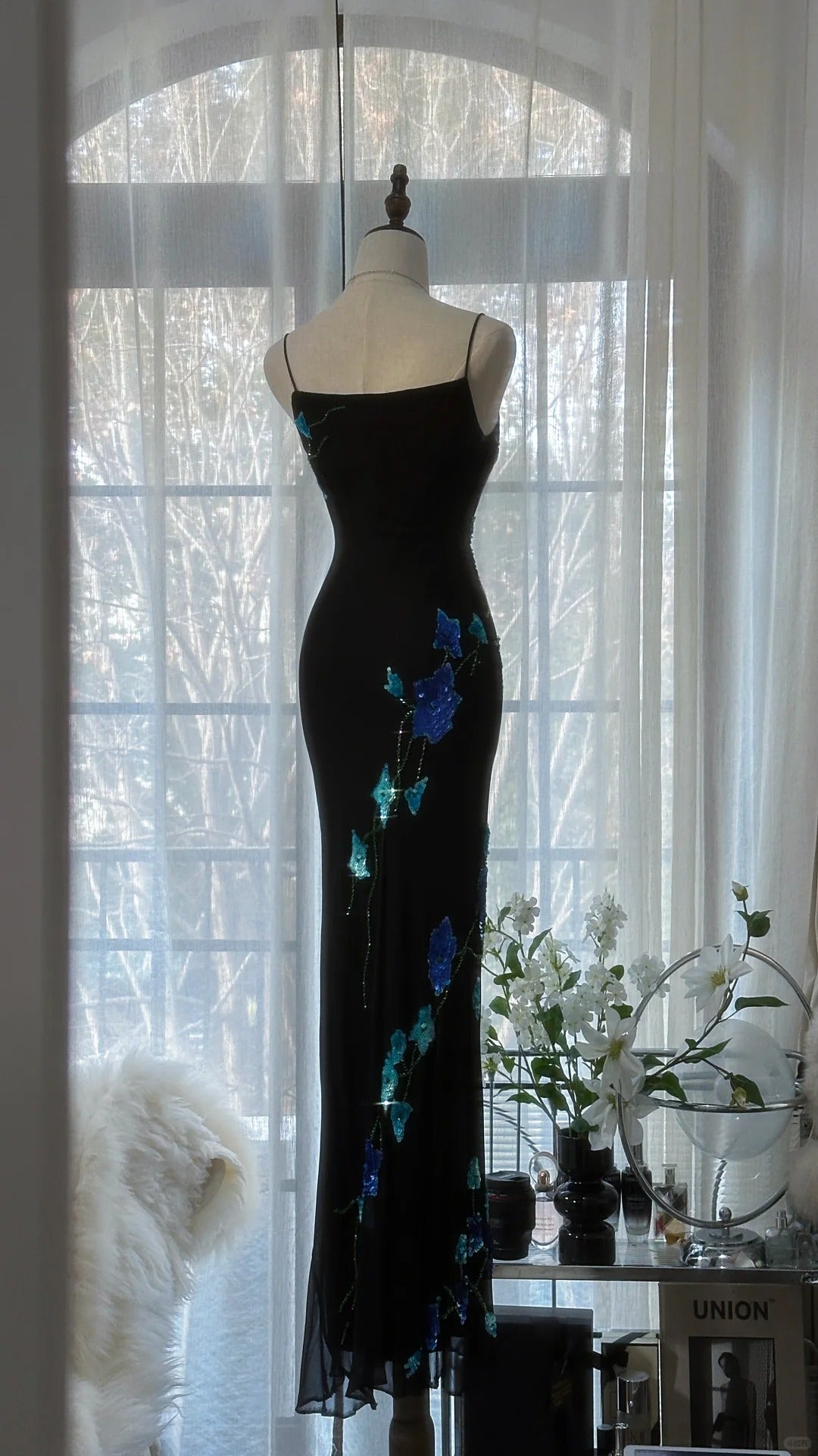 Schwarzes romantisches elegantes zartes blaues Blumenperlen-Lang-Chiffon-Ballkleid-Abendkleid-Geburtstags-Urlaubs-Hochzeitsgast-Partykleid-Abschlussballkleid gh4010