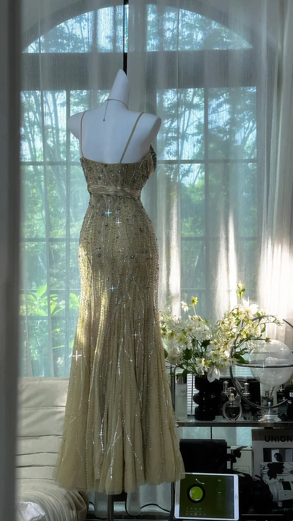 Vintage, langes, elegantes Chiffonkleid mit Perlenstickerei, ideal für Homecoming, Ball, Abendveranstaltungen, Geburtstagsfeiern, Dates oder Abschlussbälle (gh4681).