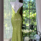 girlhomeshops – Wunderschönes und bezauberndes, elegantes, grünes Ballkleid mit langen Spaghettiträgern aus Spitze, gh5590