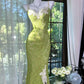 girlhomeshops – Wunderschönes und bezauberndes, elegantes, grünes Ballkleid mit langen Spaghettiträgern aus Spitze, gh5590
