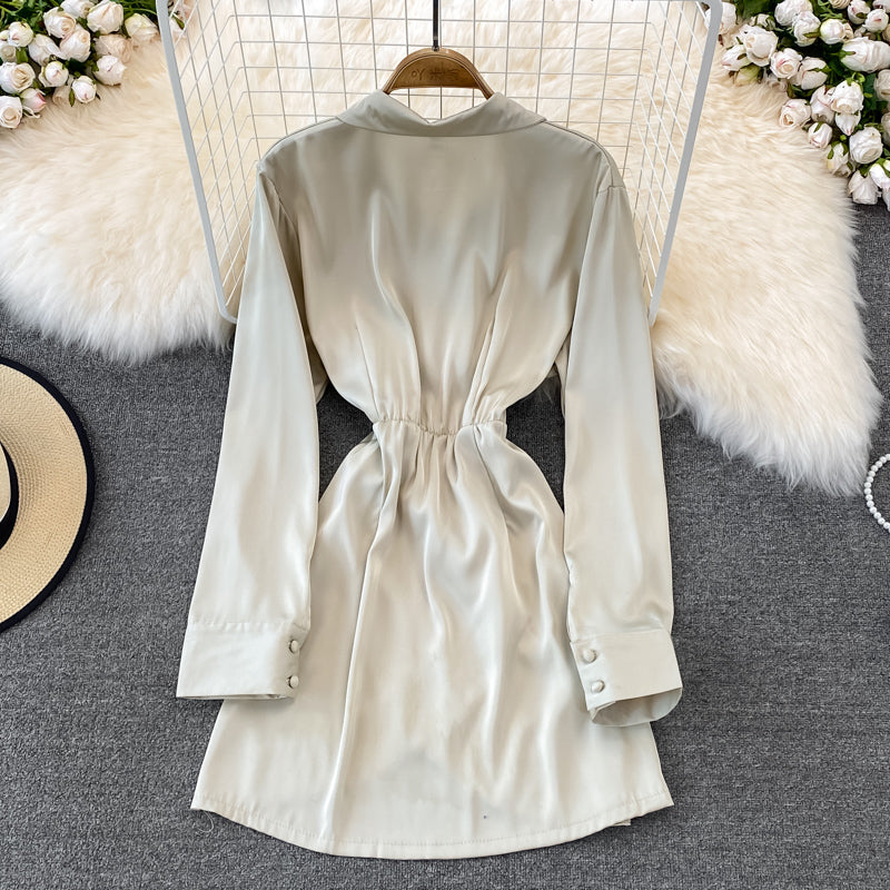 Robe chemise irrégulière à manches longues à la mode 10828