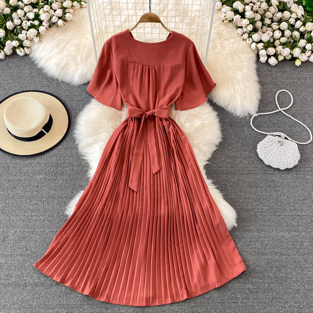 Einfaches kurzes Kleid mit V-Ausschnitt A-Linie Modekleid 10728