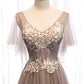 Langes Abschlussballkleid mit V-Ausschnitt und Spitze 8319