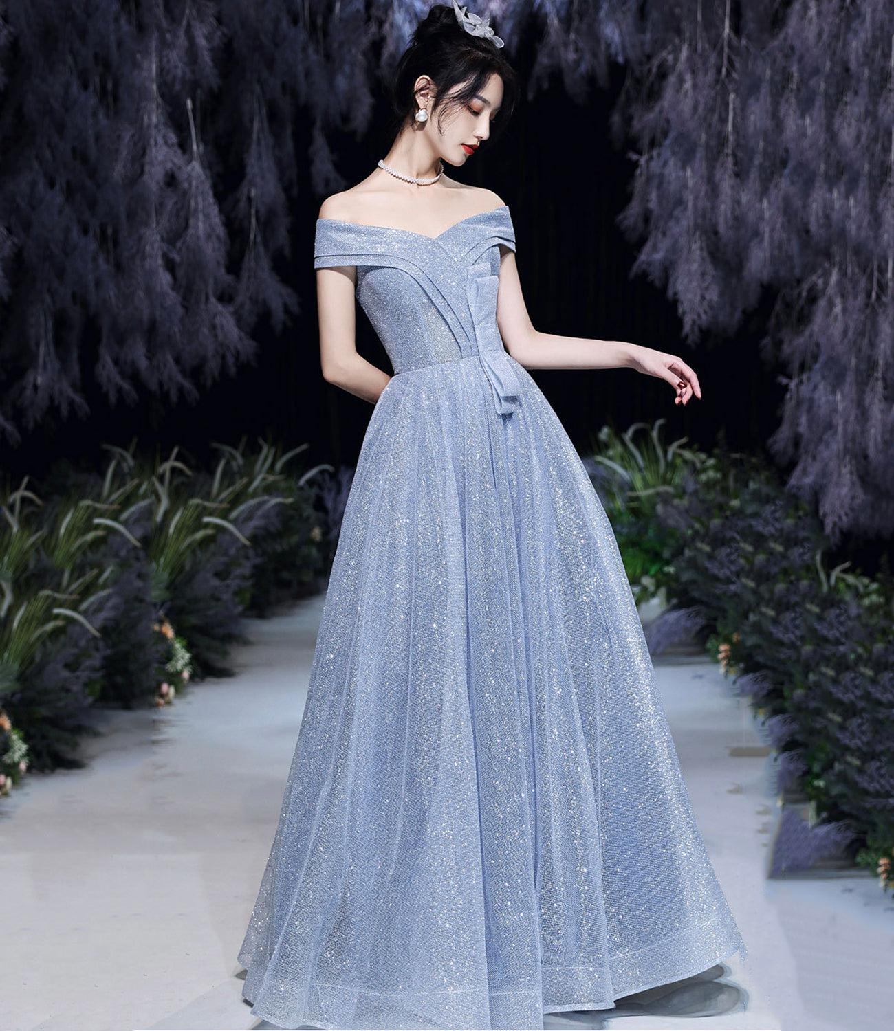 Robe de soirée longue en tulle bleu à paillettes 10465