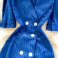 Blaues zweireihiges gestreiftes Kleid 10899