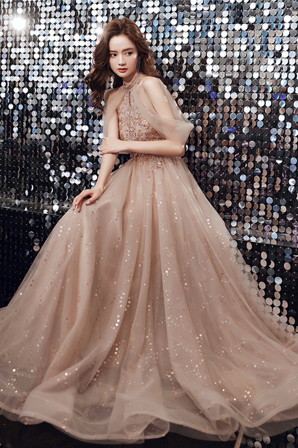 Robe de soirée longue en tulle champagne à paillettes 8683