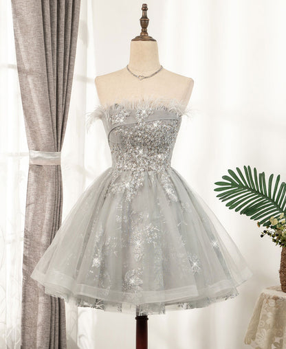 Robe de bal courte en tulle gris à paillettes 8331