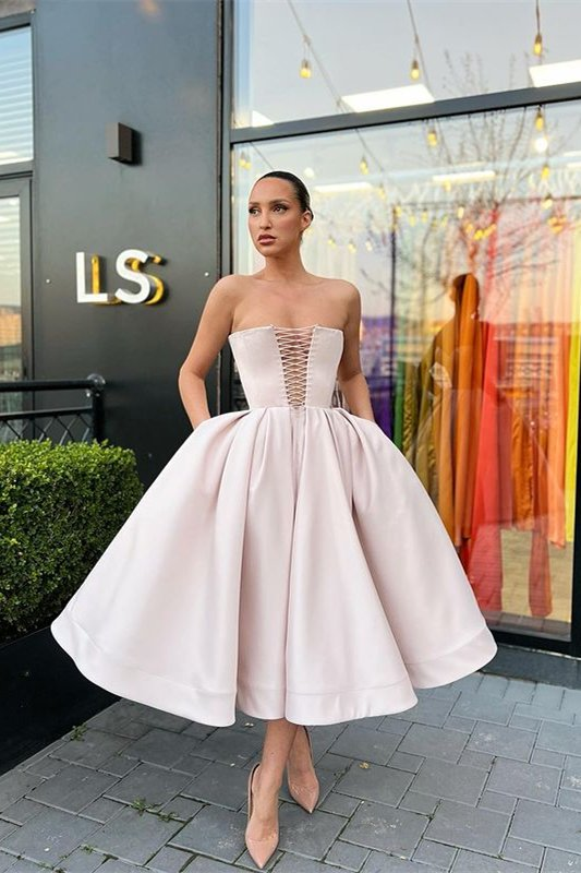 Trägerloses kurzes Ballkleid A-Linie mit Taschen gh789