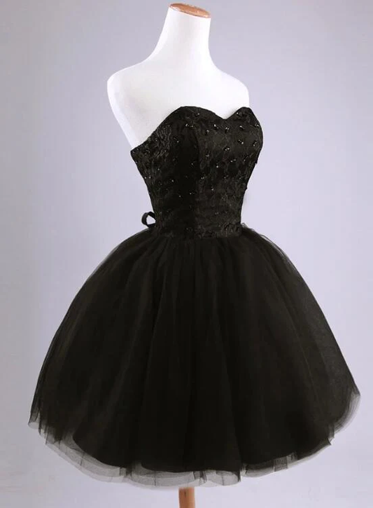 Schönes schwarzes kurzes Abiballkleid aus Spitze und Tüll, kurzes Abschlussballkleid mit Herzausschnitt gh159