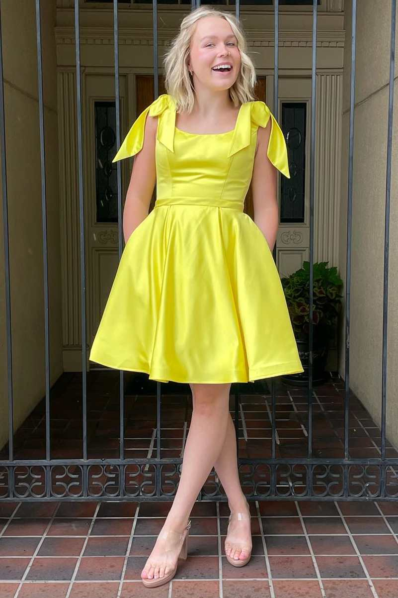 A-Line Yellow Bow-Strap Short Homecoming Dress gh1578