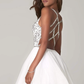 Robe courte trapèze à col en V et corsage pailleté gh823