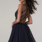 Robe courte trapèze à col en V et corsage pailleté gh823