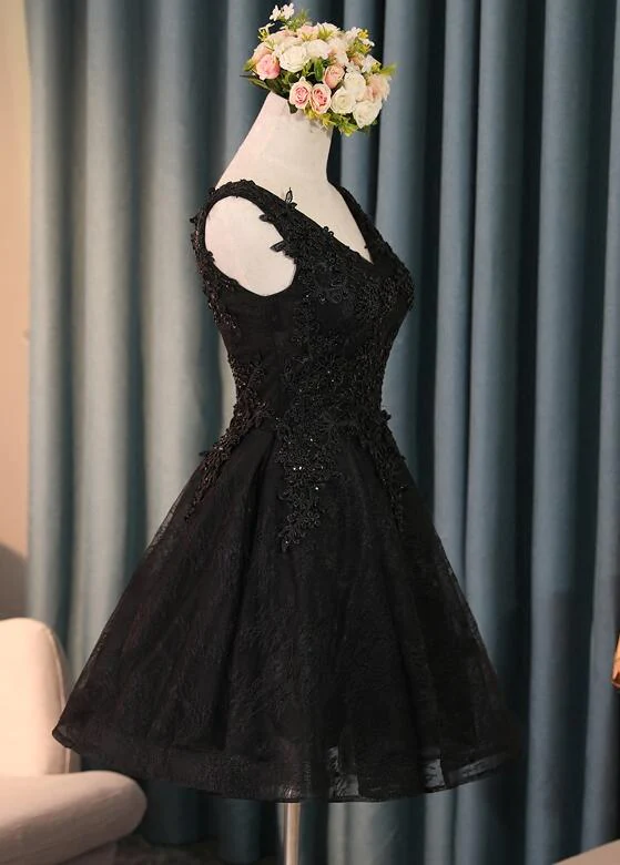 Schöne schwarze Spitze mit V-Ausschnitt, kurzes Heimkehrkleid, schwarzes Partykleid gh1761