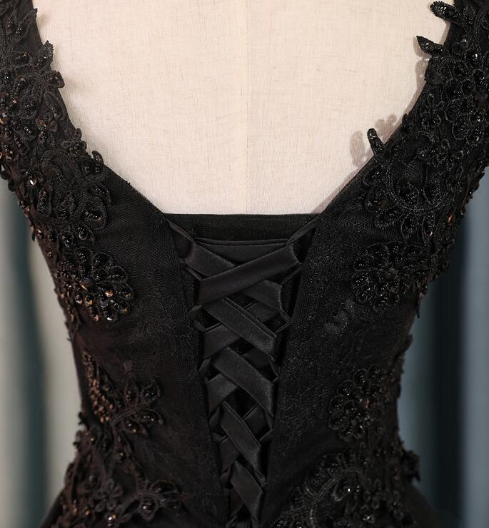 Schöne schwarze Spitze mit V-Ausschnitt, kurzes Heimkehrkleid, schwarzes Partykleid gh1761