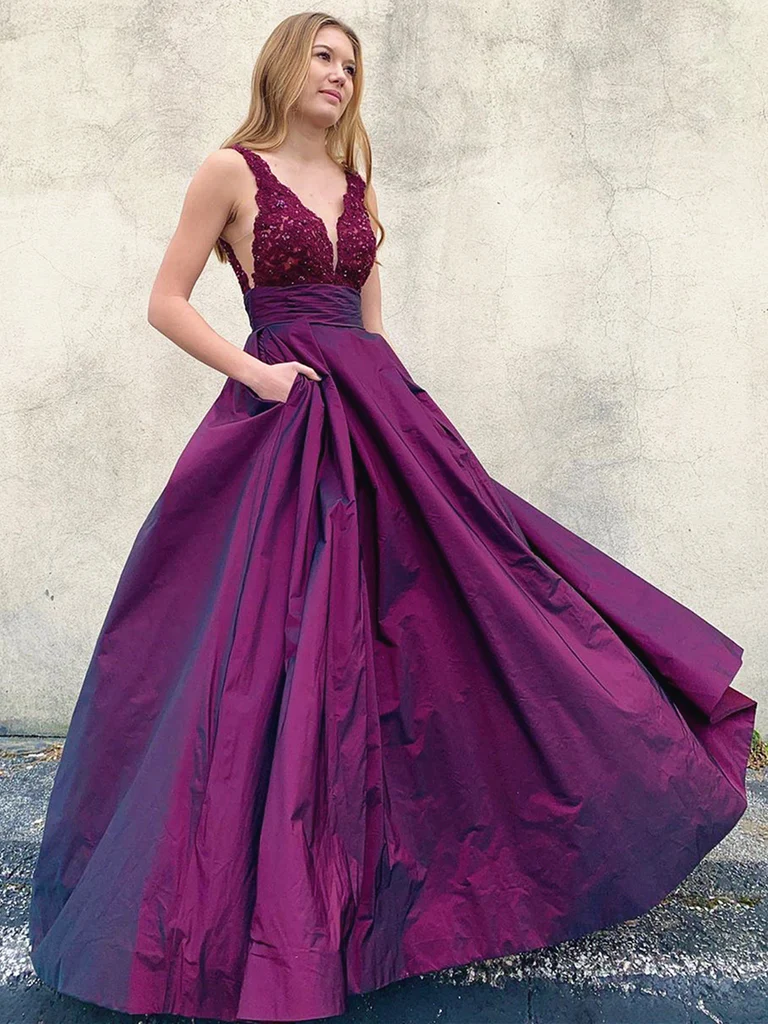 Robe de soirée en dentelle violette à dos nu et col en V, robe de soirée formelle en dentelle violette à dos nu et col en V gh2219