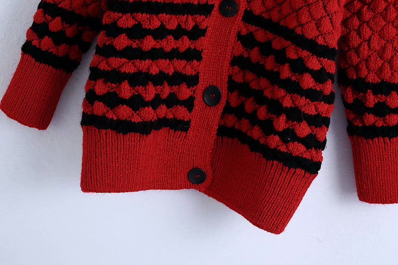 Vielseitiger Pullover mit V-Ausschnitt in Übergröße 7724