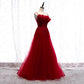 Robe de bal longue en tulle et dentelle bordeaux 8316