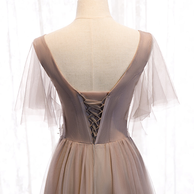 Langes Abschlussballkleid mit V-Ausschnitt und Spitze 8319