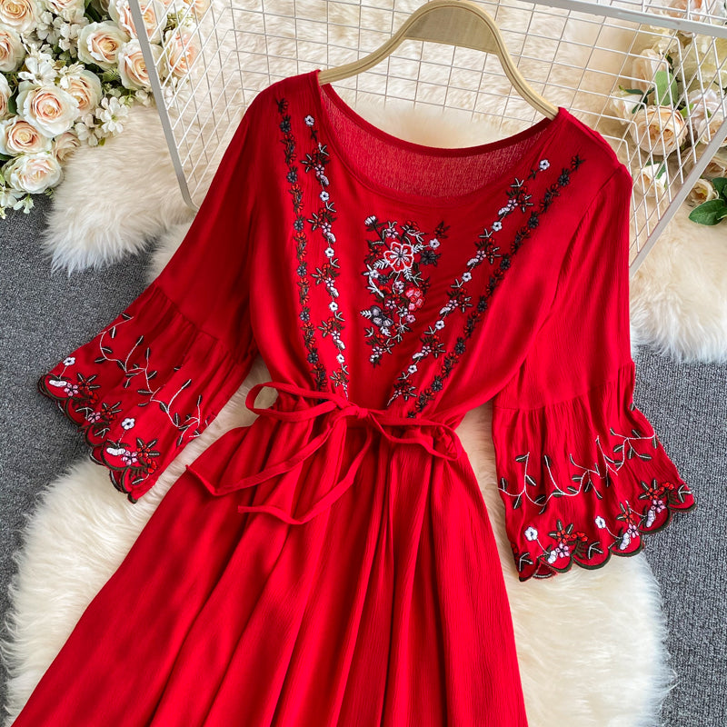 Sweet long-sleeved embroidered dress  607
