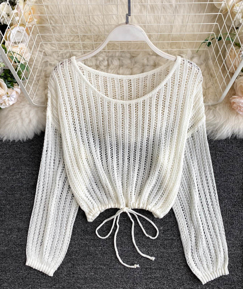Thin cut-out knitted top  371