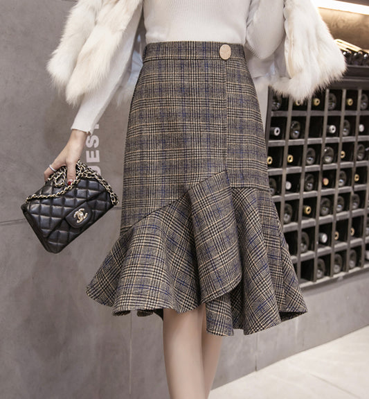 Stylish irregular plaid skirt  3475