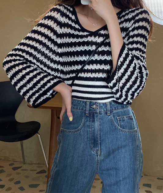 Black and white striped long-sleeved sweater v-neck waist sweater  121