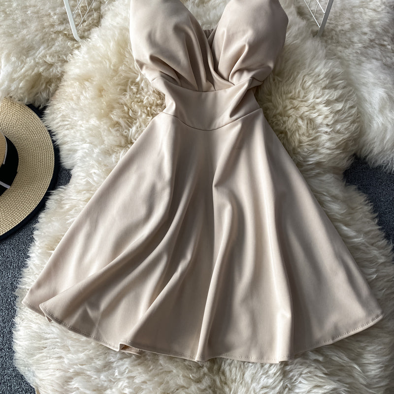 Low cut V-neck open back waist closed Strapless A-line skirt  2739