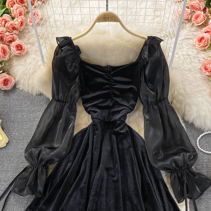 Robe bouffante en velours à col carré et taille haute 3372