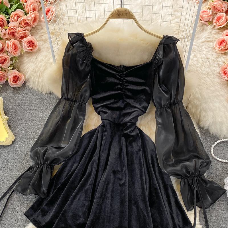 Robe bouffante en velours à col carré et taille haute 3372