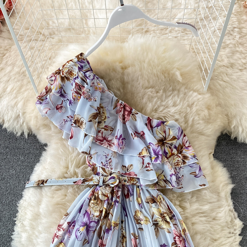 Robe fleurie en mousseline plissée à taille volantée 2972
