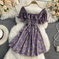 Robe fleurie à taille fine et col carré avec manches bouffantes 3053