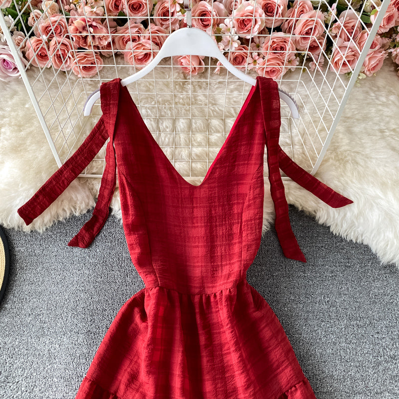 Robe de vacances à la mer avec col en V et dos nu 2935