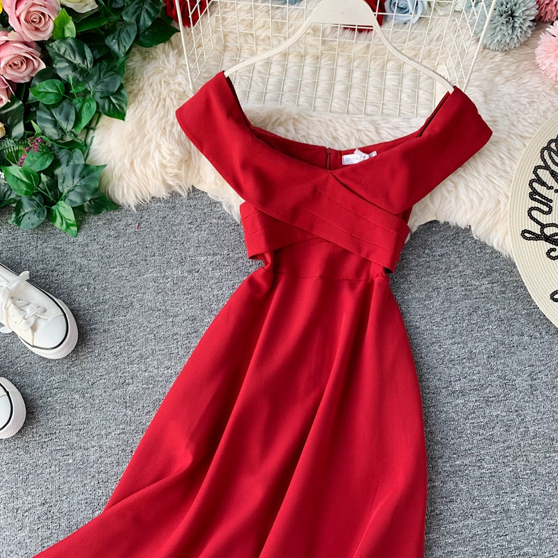Robe dos nu à encolure carrée 2924