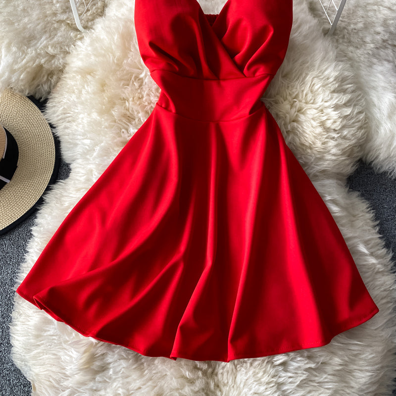Low cut V-neck open back waist closed Strapless A-line skirt  2739
