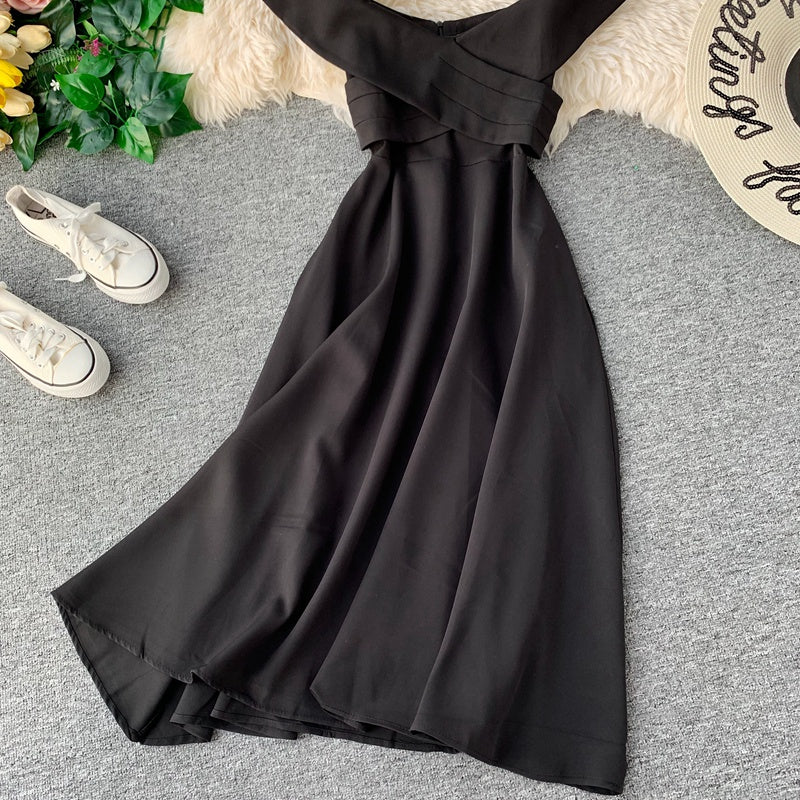 Robe dos nu à encolure carrée 2924