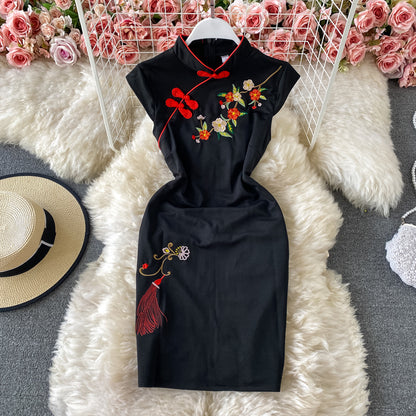 Cheongsam skirt retro stand collar buckle plum blossom embroidery  2754