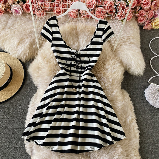 Robe rayée à col en V, jupe trapèze slim décolletée 3049