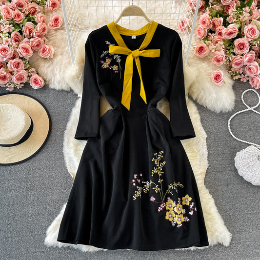 Robe brodée vintage à manches haut de gamme, jupe trapèze slim 3239