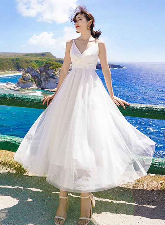 Robe d'été en tulle blanc coupe A 1337