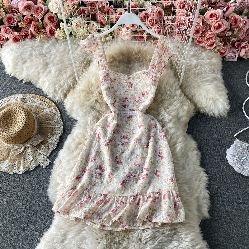 Robe fleurie brodée en dentelle avec bretelles 3313
