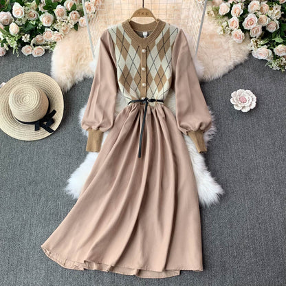 Robe en maille piquée en velours côtelé à col rond 3021