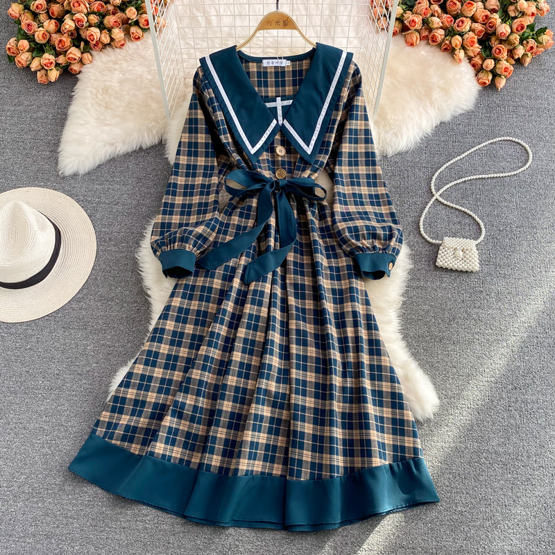 Robe à carreaux col bébé vent doux 3367